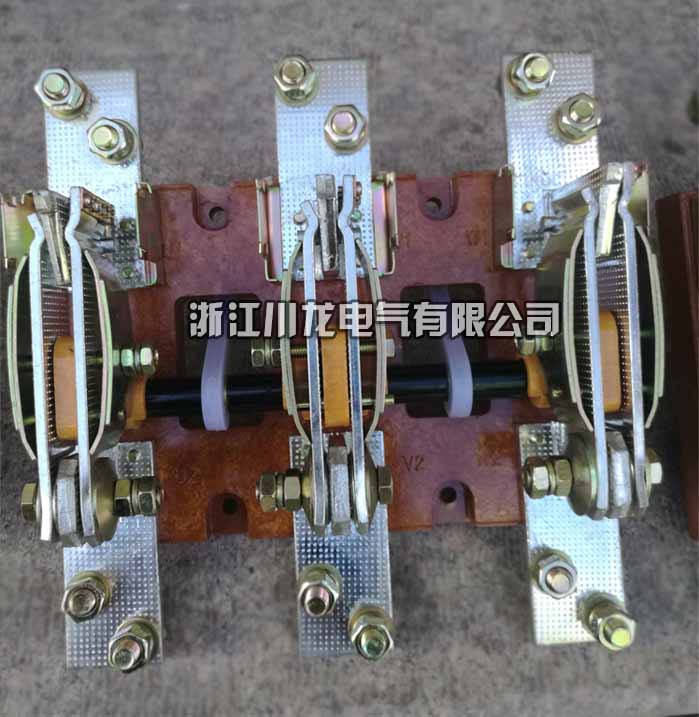 HD13開啟式刀開關(guān)